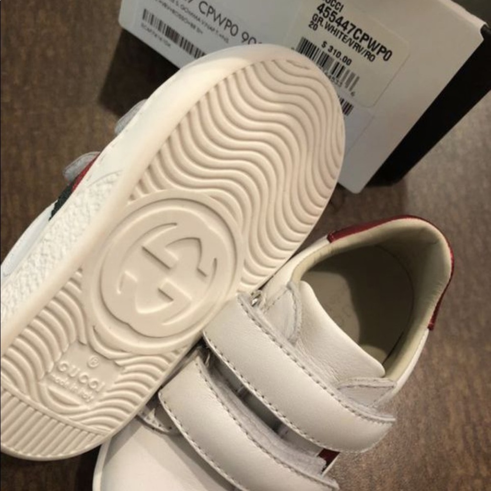 Gucci kid shoes